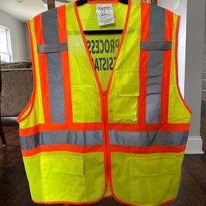 High Vis Vest with Pockets
